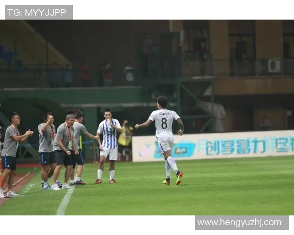 亚泰与富力精彩对决直播回放全程回顾及精彩瞬间分析